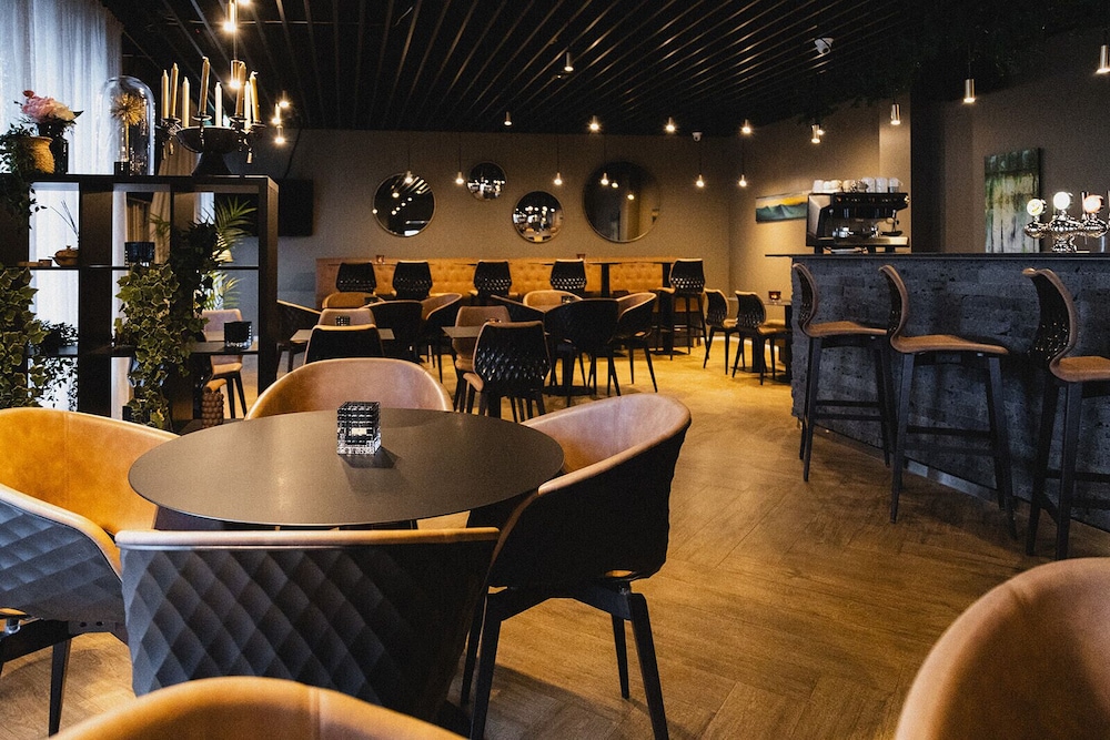 Hotel Vesturland 34/49