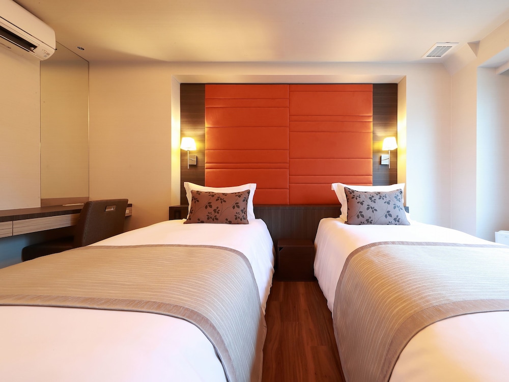 SUPERIOR, TWIN BEDS