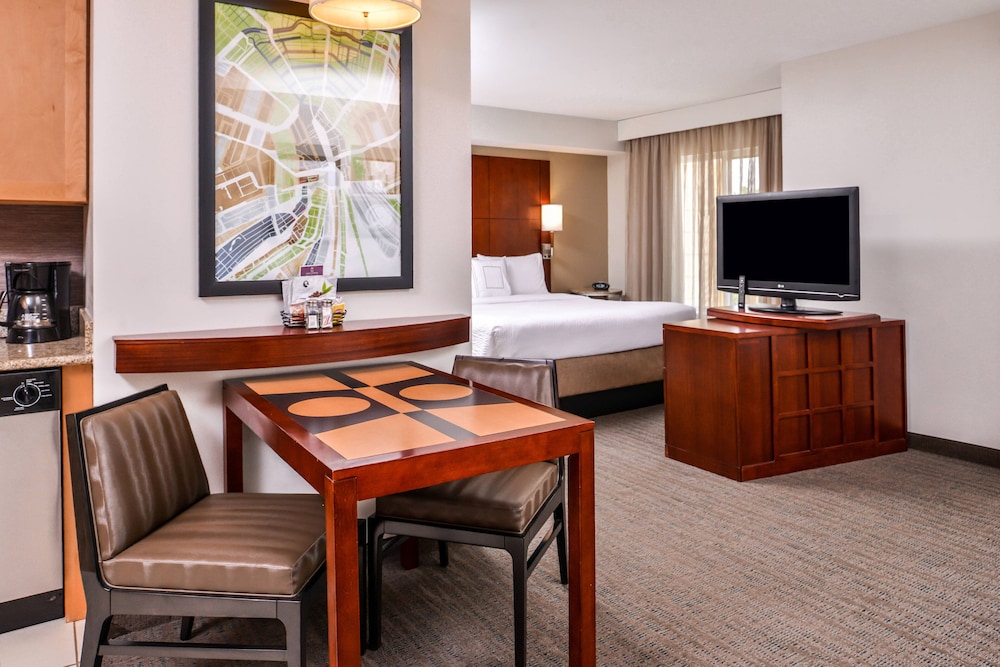 Residence Inn Florence Marriott 28/33