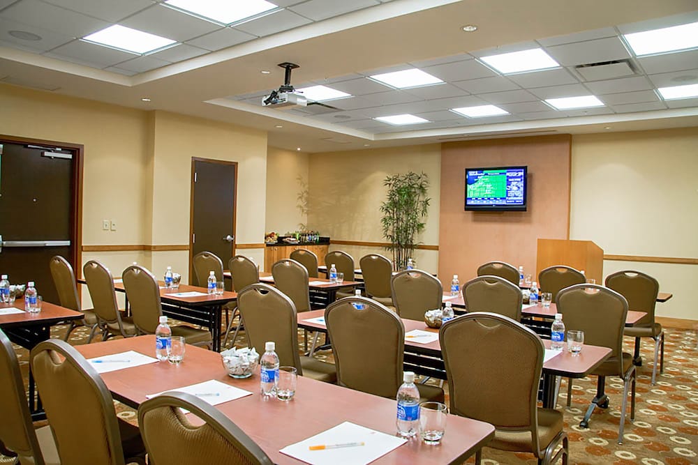 Hyatt Place South Bend / Mishawaka 15/20