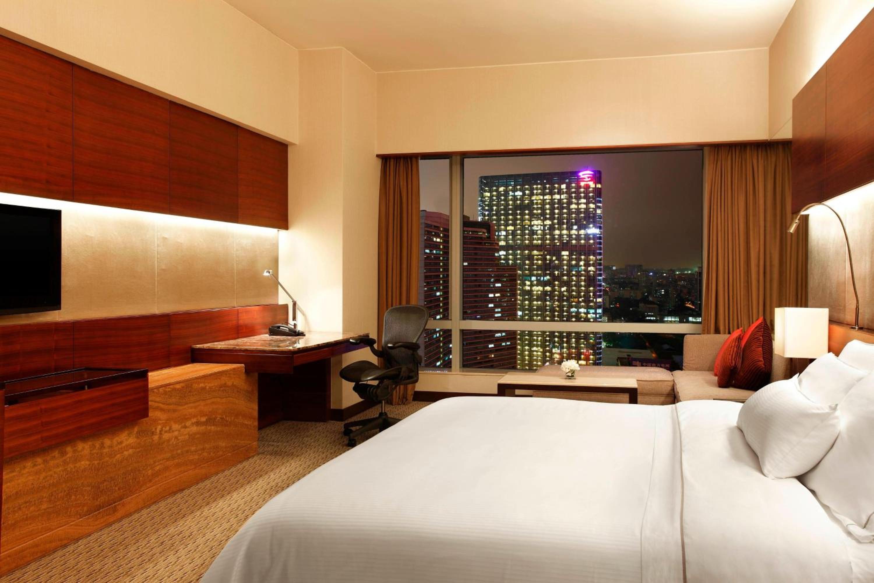 Deluxe, Executive, King Bed