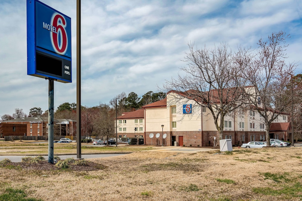 Motel6 Rocky Mount, NC 6/47