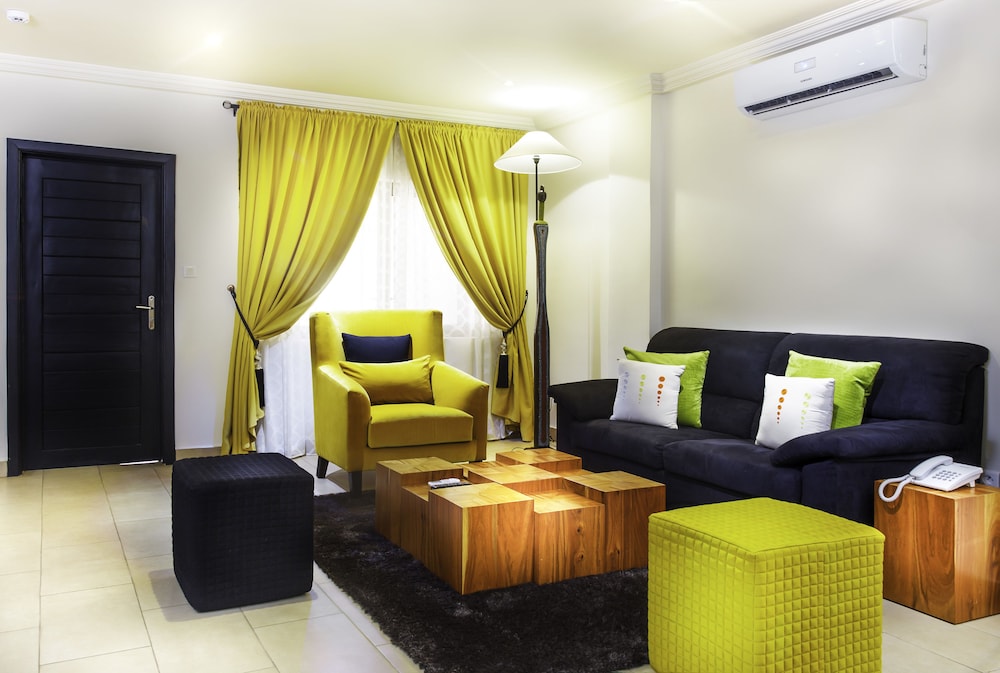 Home Residence Hotel 11/18
