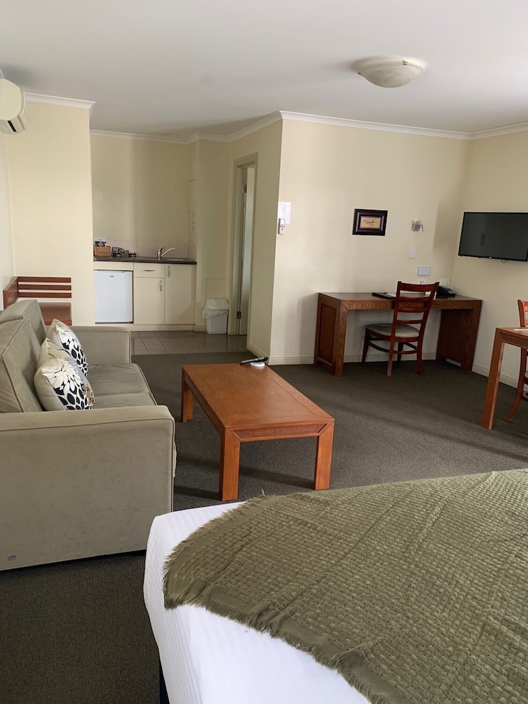 Armidale Pines Motel 55/62