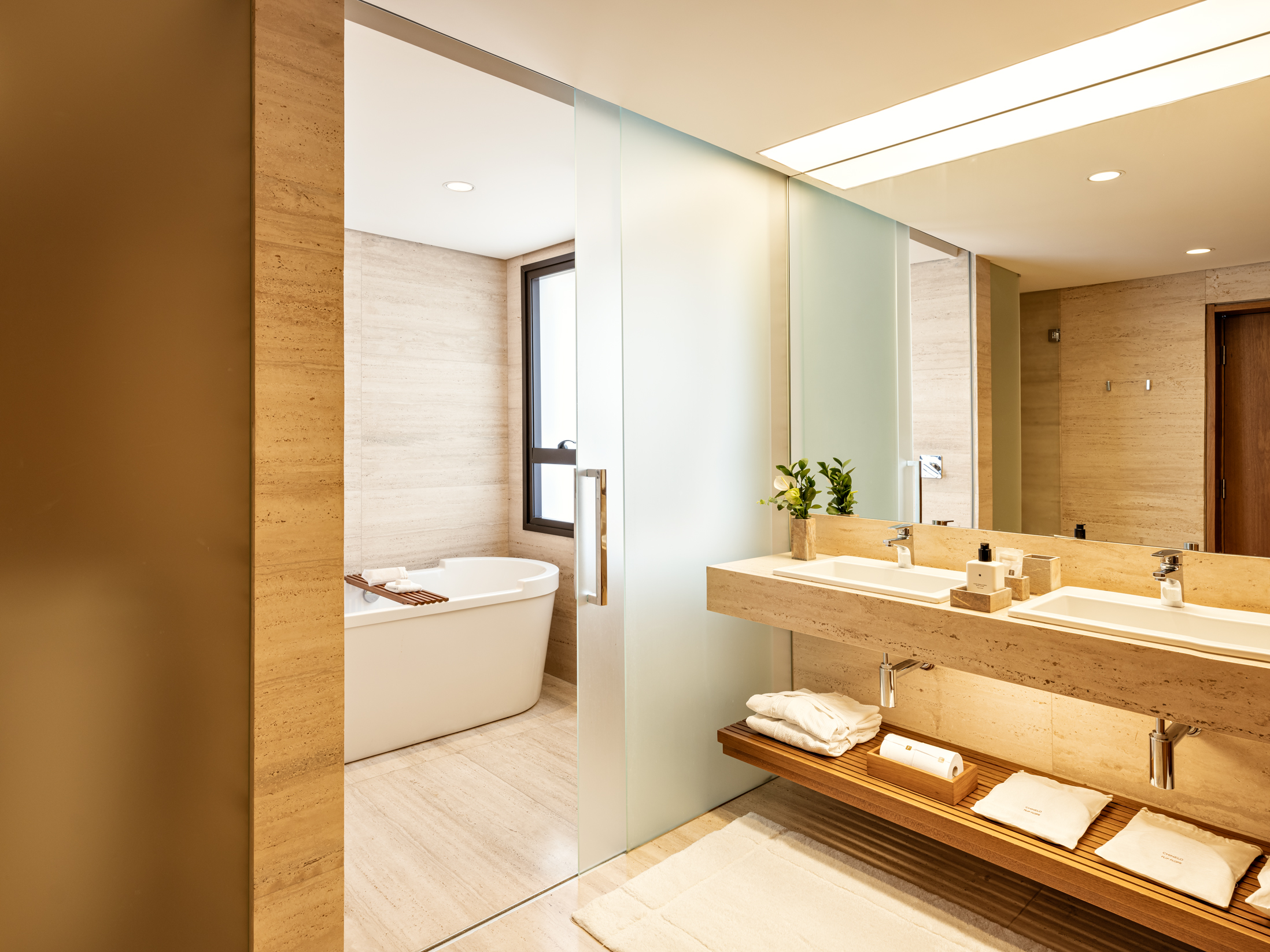 Penthouse, Suite, Triple
