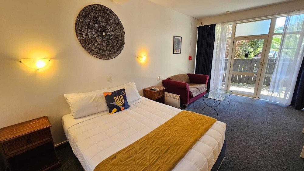 U Studios Paraparaumu, SureStay Collection by Best Western 10/46