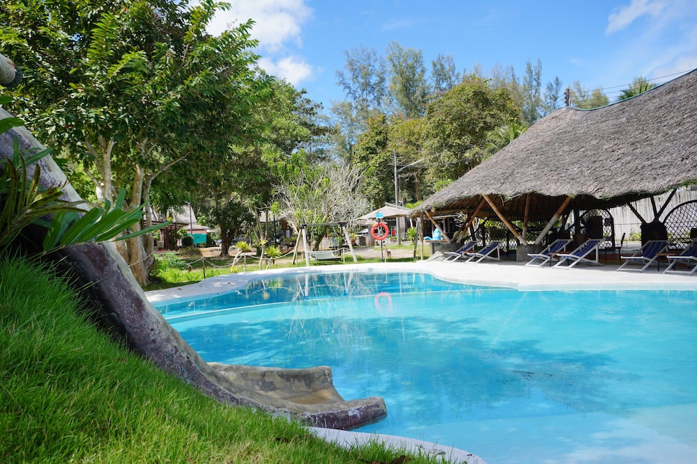 Dugong Village 52/57