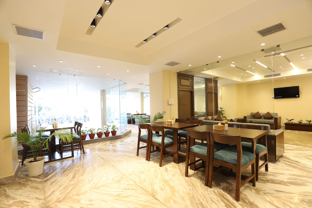 Apex Business Hotel 43/58