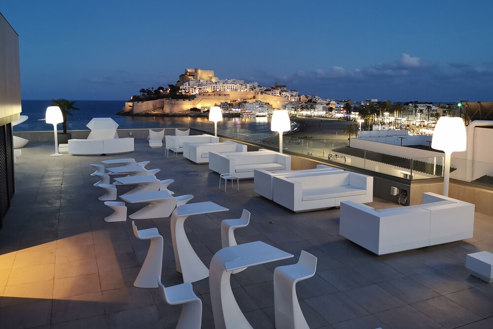 Hotel & Spa Castillo De Peñiscola 57/59