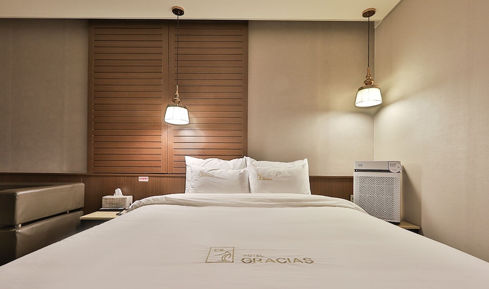 Gracias Hotel Gimhae 14/50