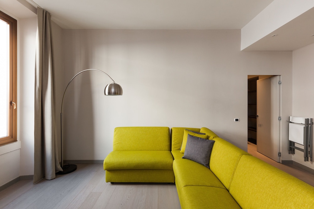 Easyhomes Duomo Suites and Apartments 22/38