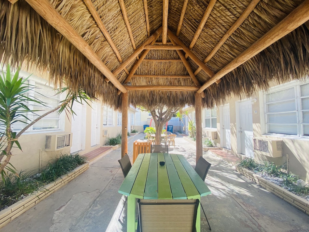 The St Maurice Beach Inn 29/66