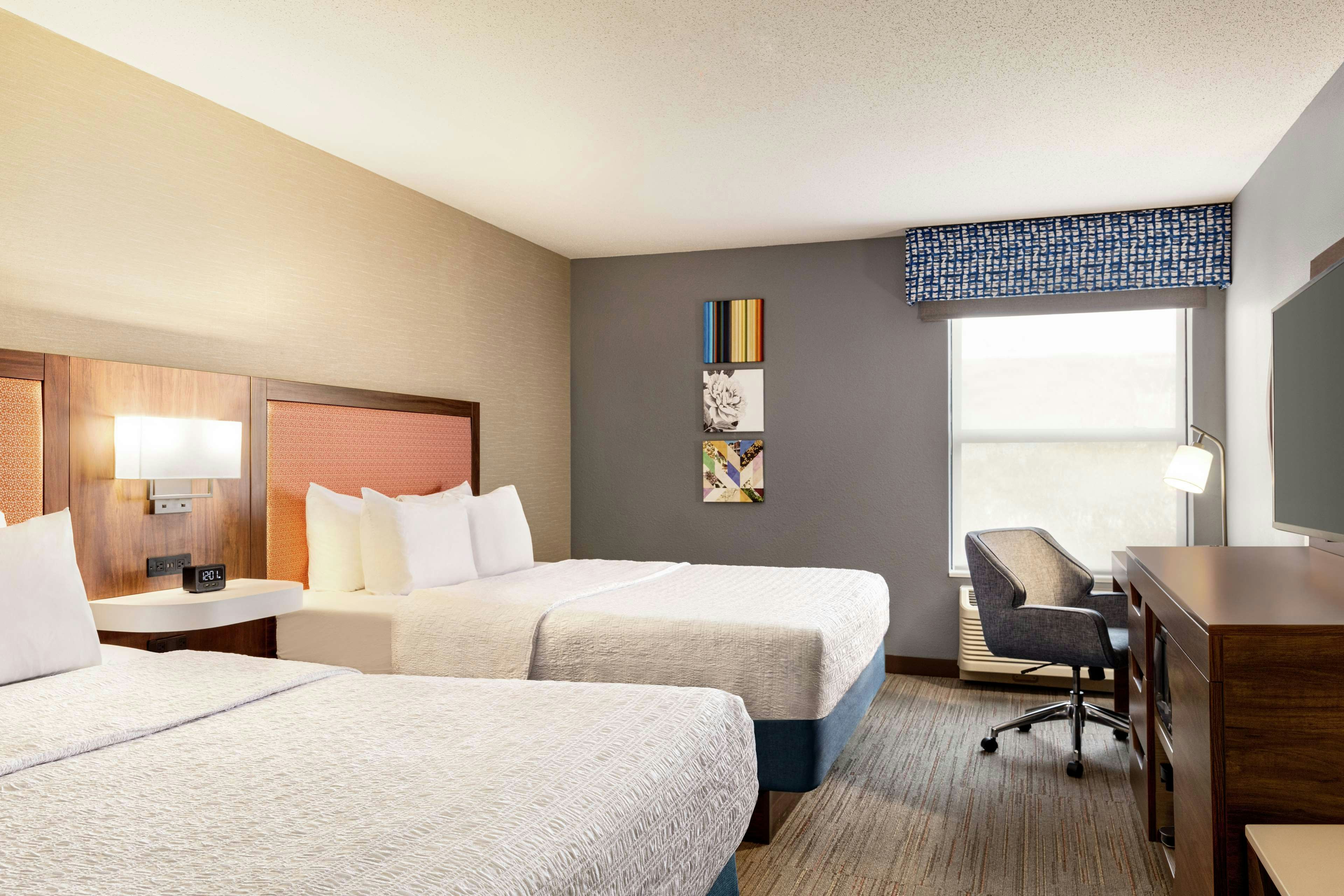 Hampton Inn & Suites Valparaiso 32/81