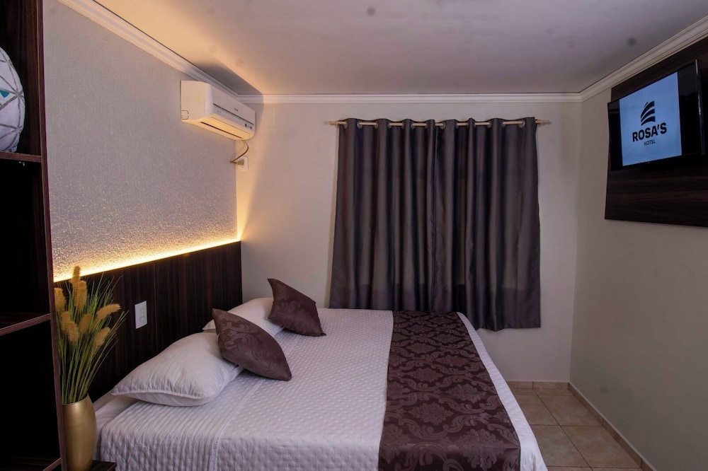 Rosas Hotel 10/58