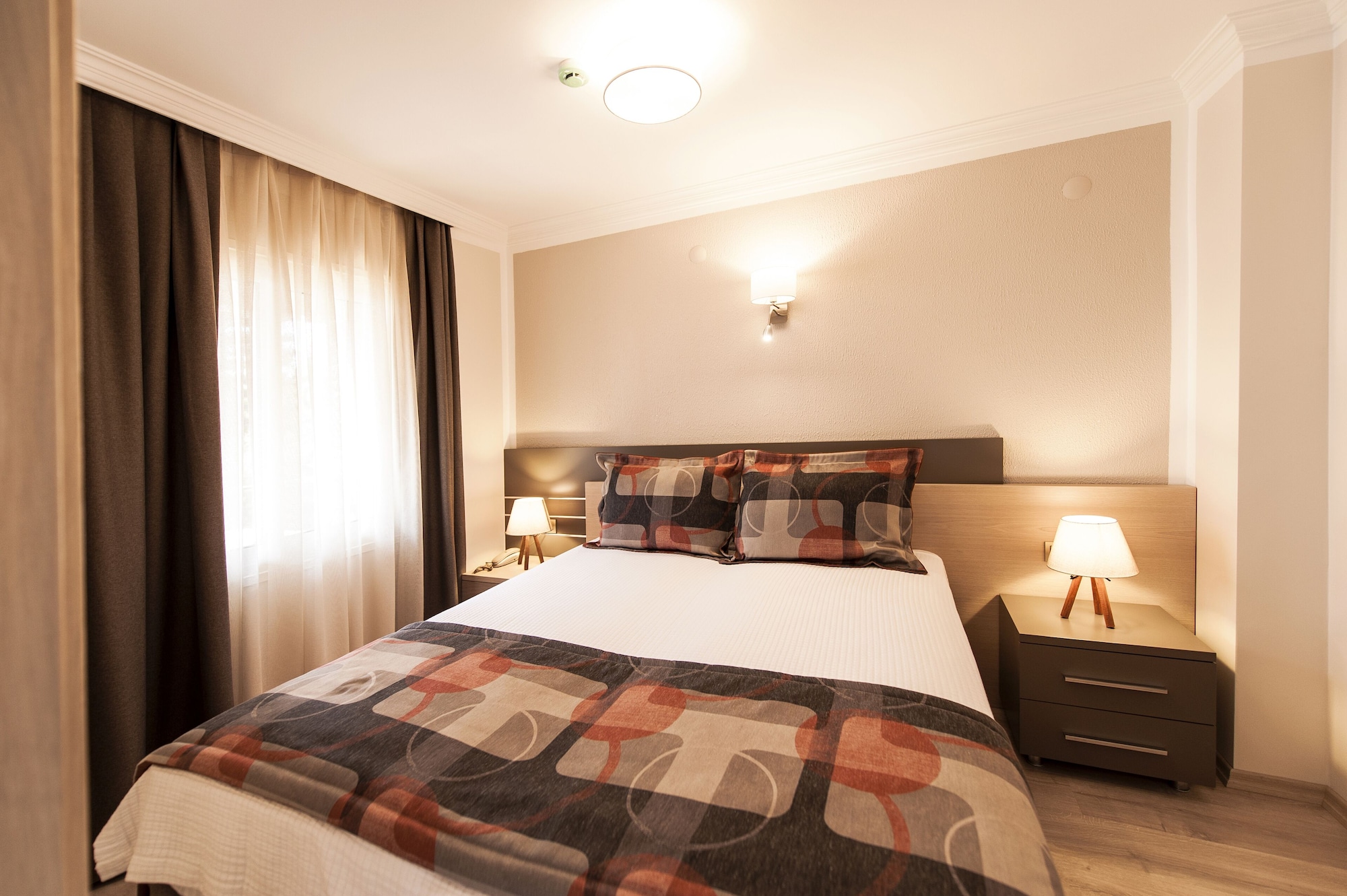 2 BEDROOMS, APARTMENT