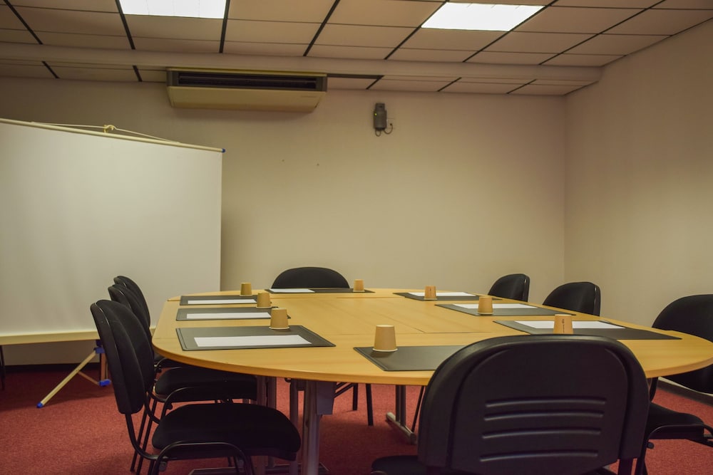 Ibis Budget Millau Viaduc 33/49