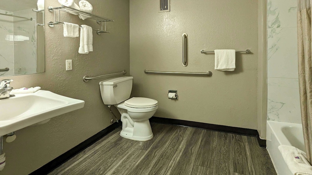 Motel6 Danvers, MA - Boston North 58/58