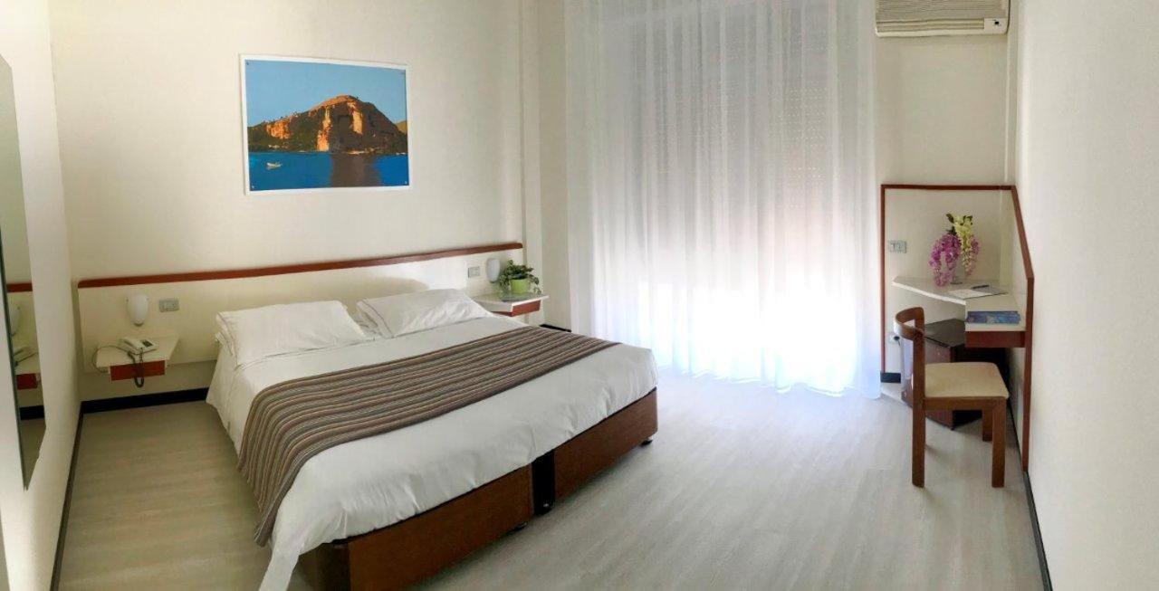 Room at River Palace, TERRACINA