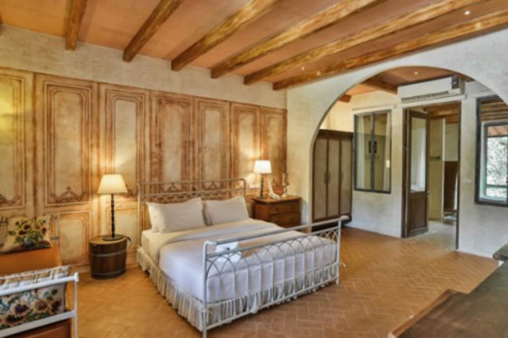La Toscana Resort 8/50