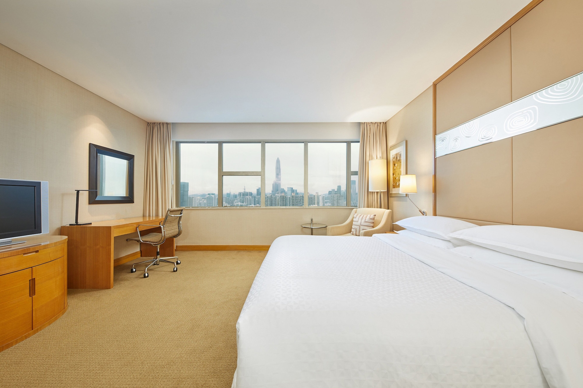 غرفة تنفيذية بسرير كينج، Four Points By Sheraton 2/6