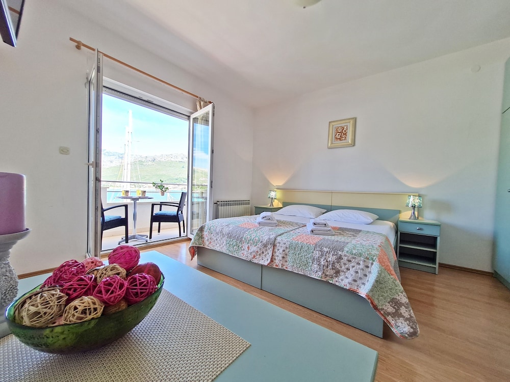 APARTMENTS ROOMS PORAT 15/47