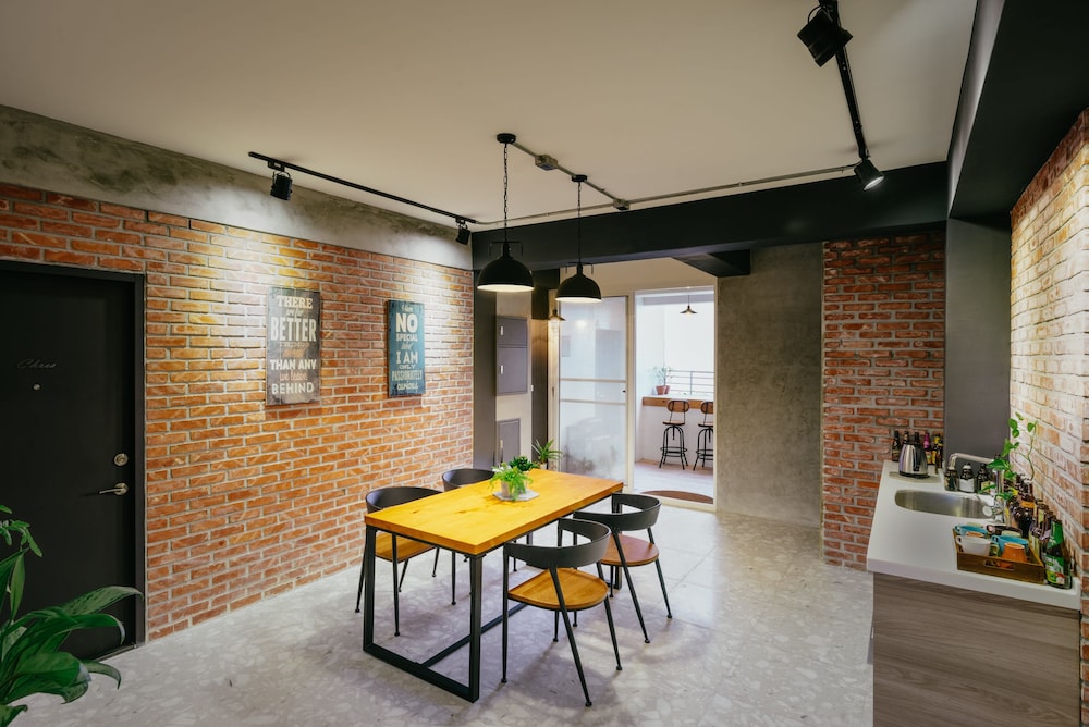 Mutter Apartment 38/50