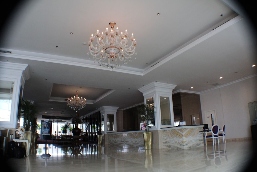 Golden Tulip Legacy Surabaya 4/31