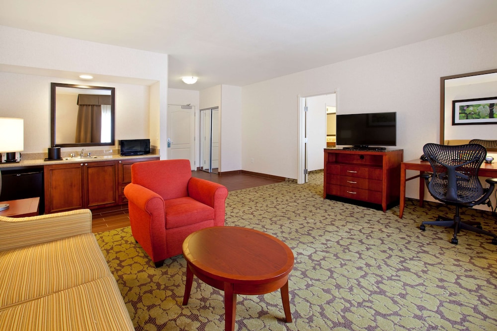 Hilton Garden Inn Fort Collins 24/47