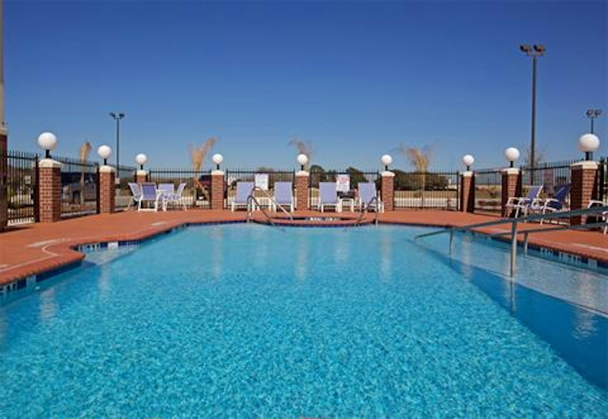 Holiday Inn Express & Suites Waller - Prairie View 54/54