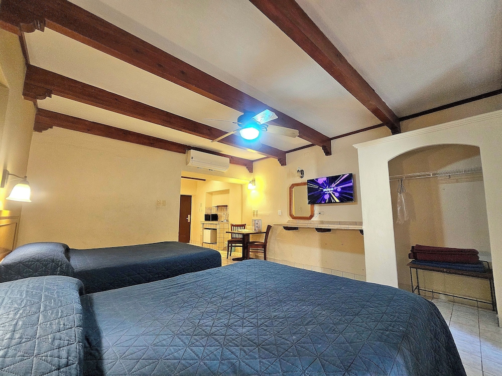 Hotel Suites Kino 25/73