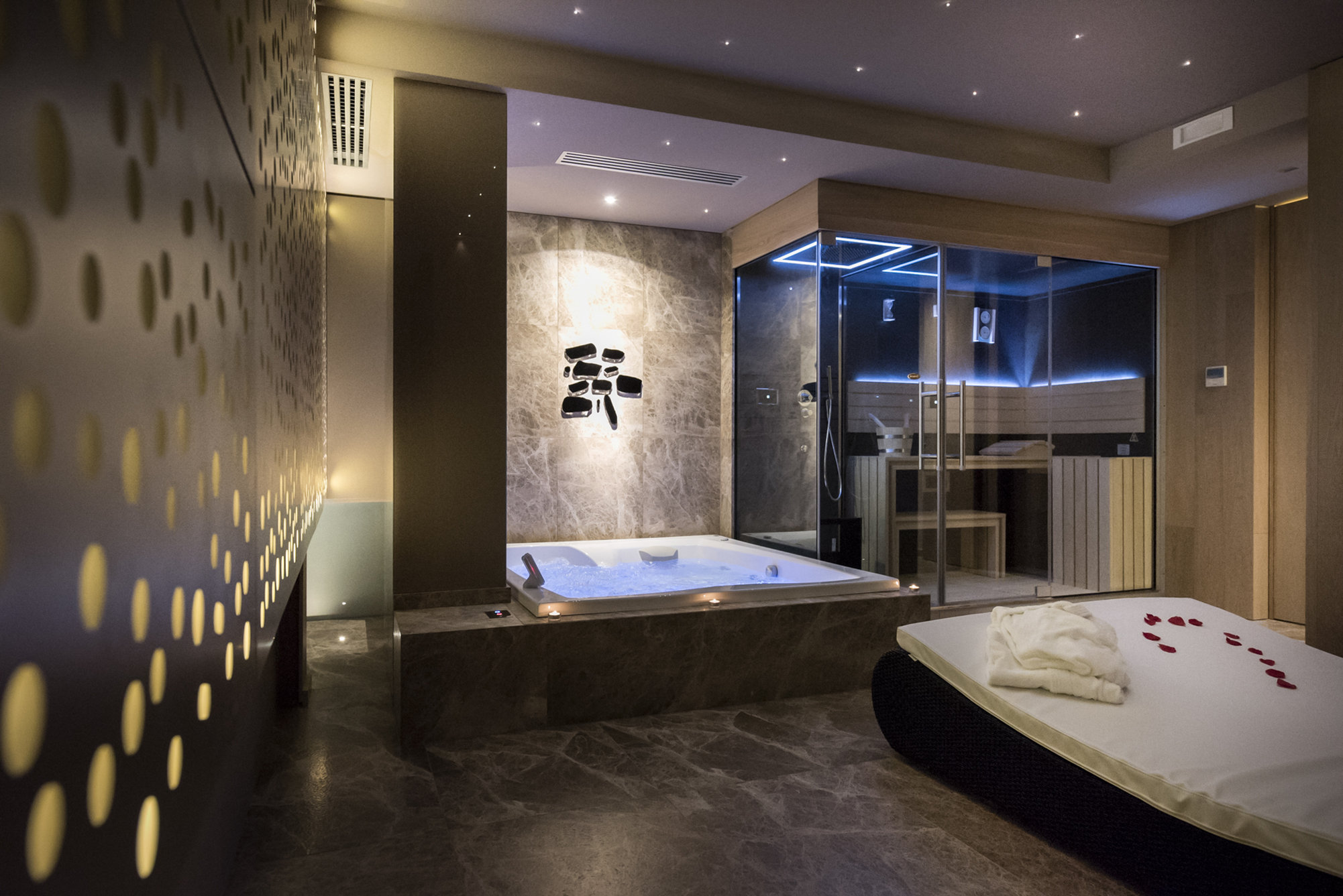 Pietre Nere Resort 36/72