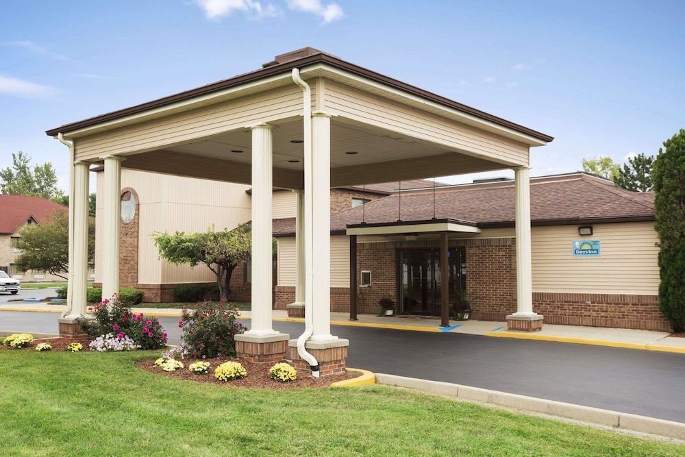 Days Inn by Wyndham Middletown 2/21