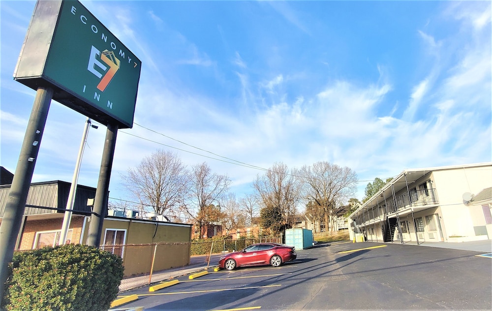Travelodge Newport News 3/24