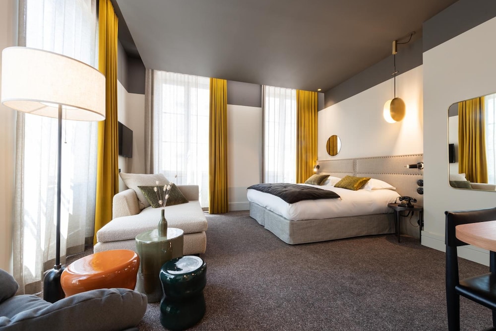 Hotel de l Abbaye 14/50