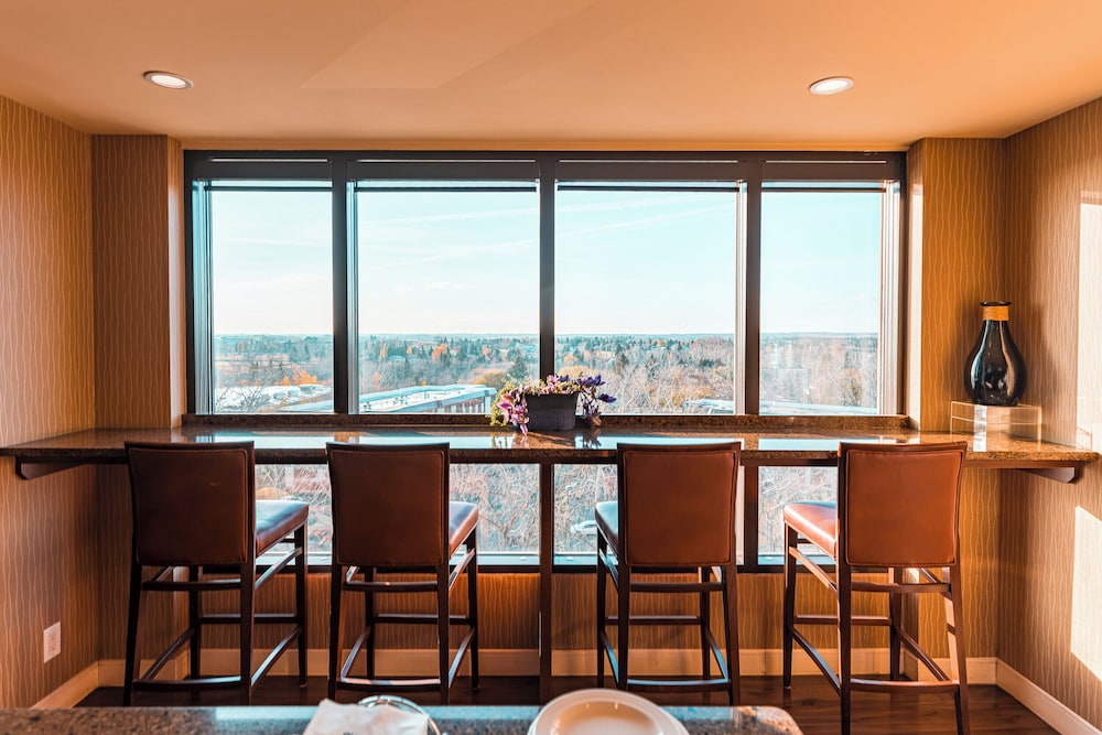 Red Deer Resort & Casino 54/72