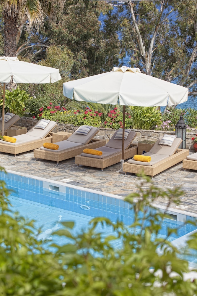 Aegean Suites - Adults Only 4/57