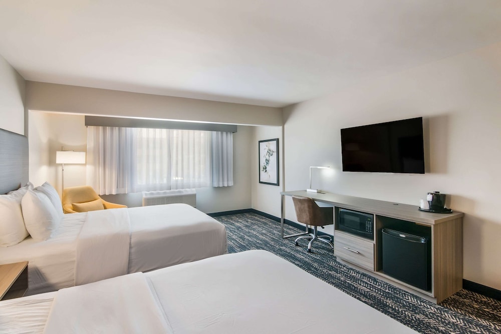 Hourglass Hotel, Trademark Collection by Wyndham 14/60