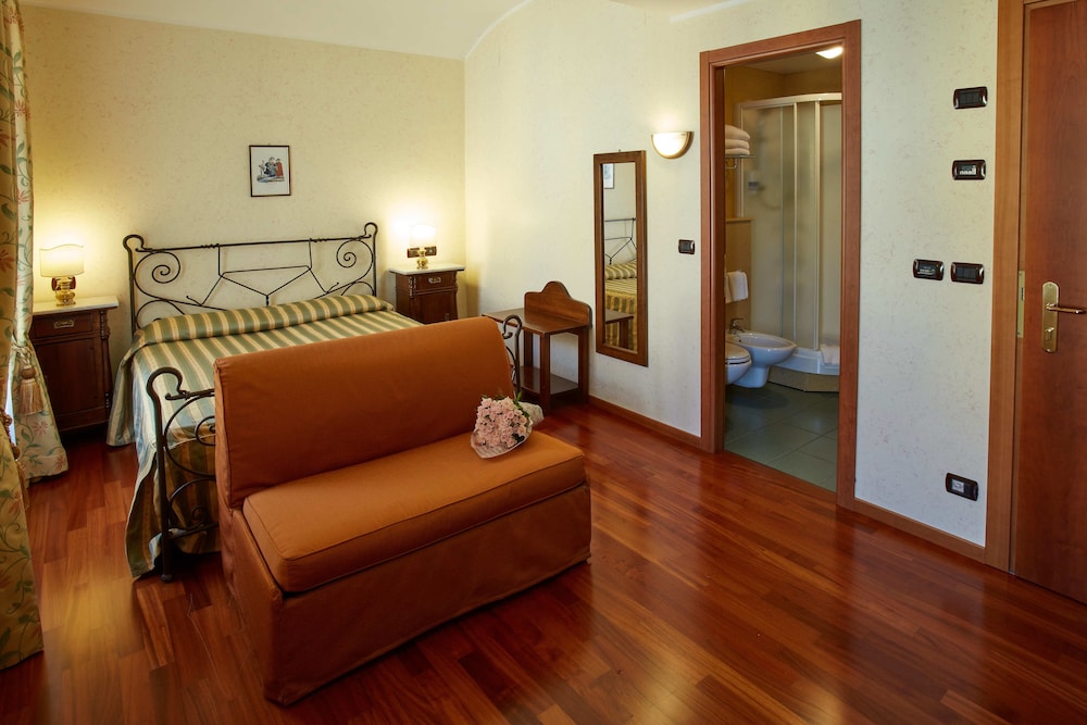 Hotel Liberty 47/70