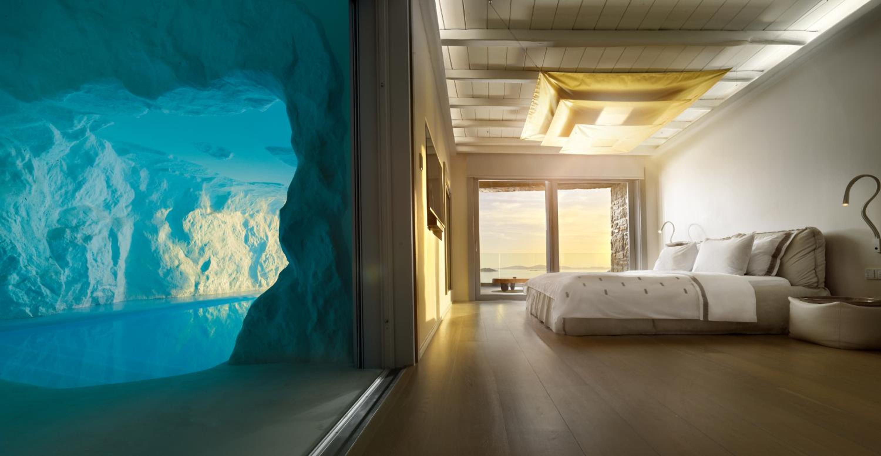 Cave, Pool, Suite