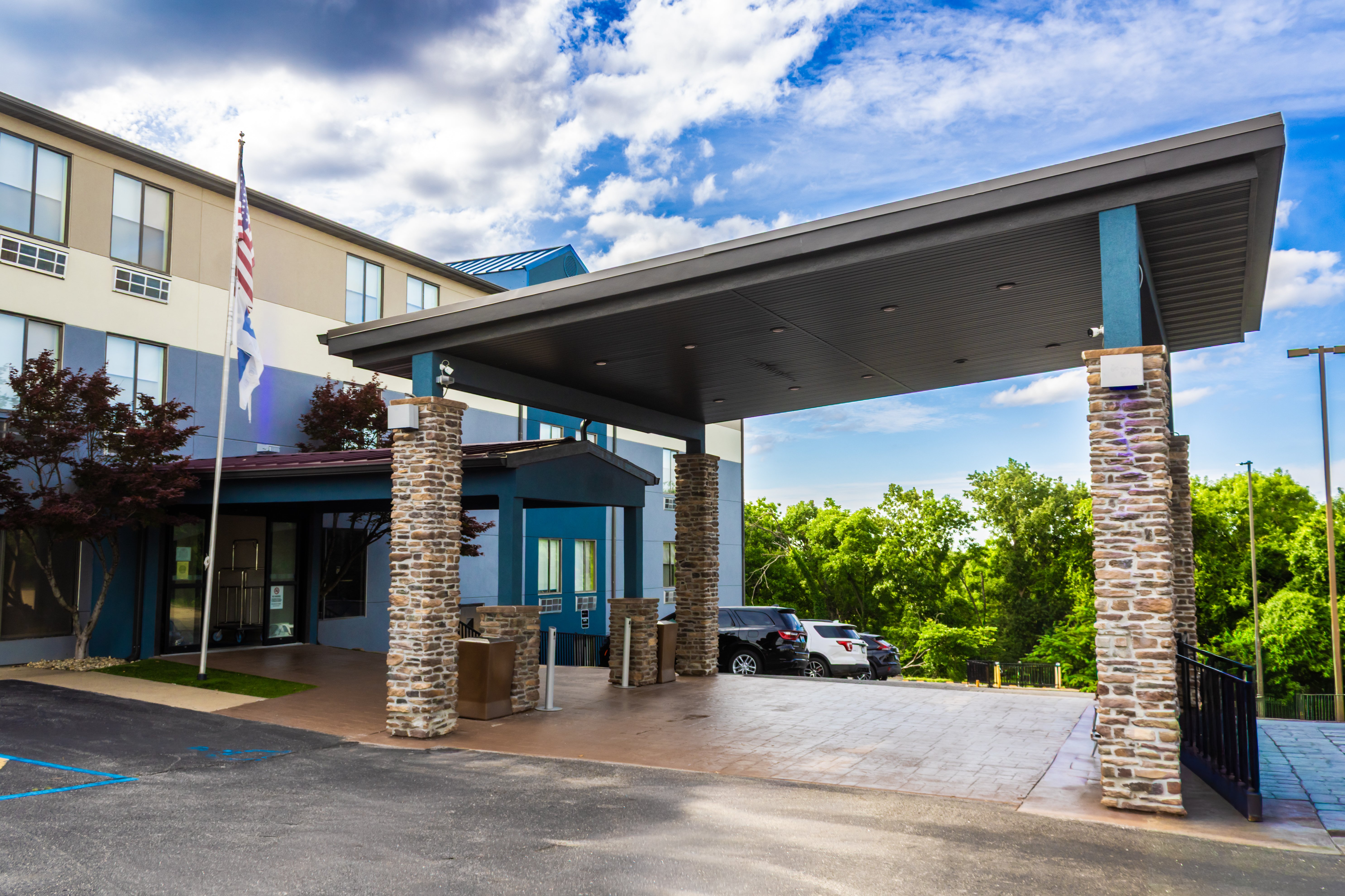 Holiday Inn Express Osage Beach - Lake Of The Ozarks 43/46
