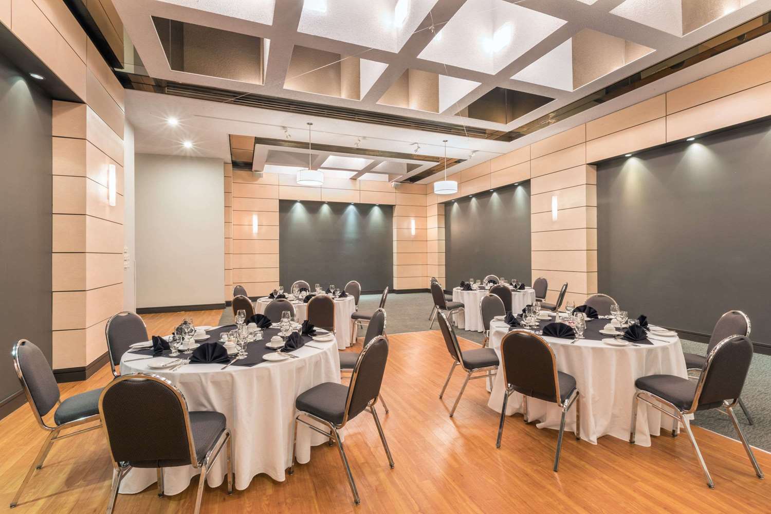 Ramada Plaza By Wyndham Prince George 38/44