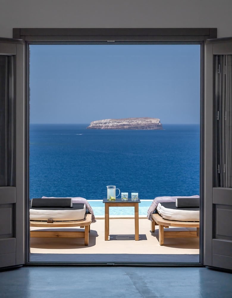 Grand Ambassador Santorini Hotel 39/78