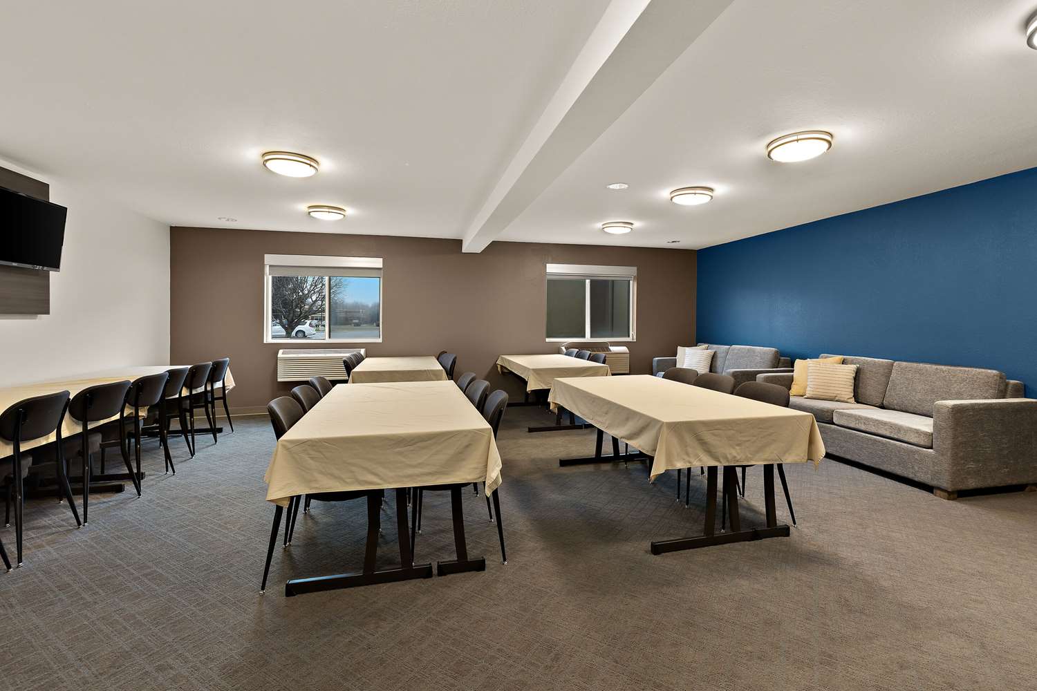 Comfort Inn & Suites Fremont 17/17