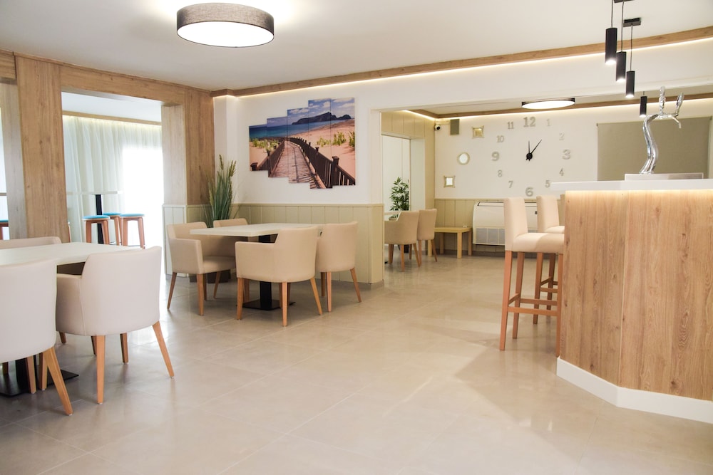 Hotel Costa Mediterraneo 27/38