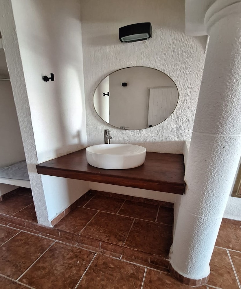 OYO Hotel Rolovi Cancun 60/60
