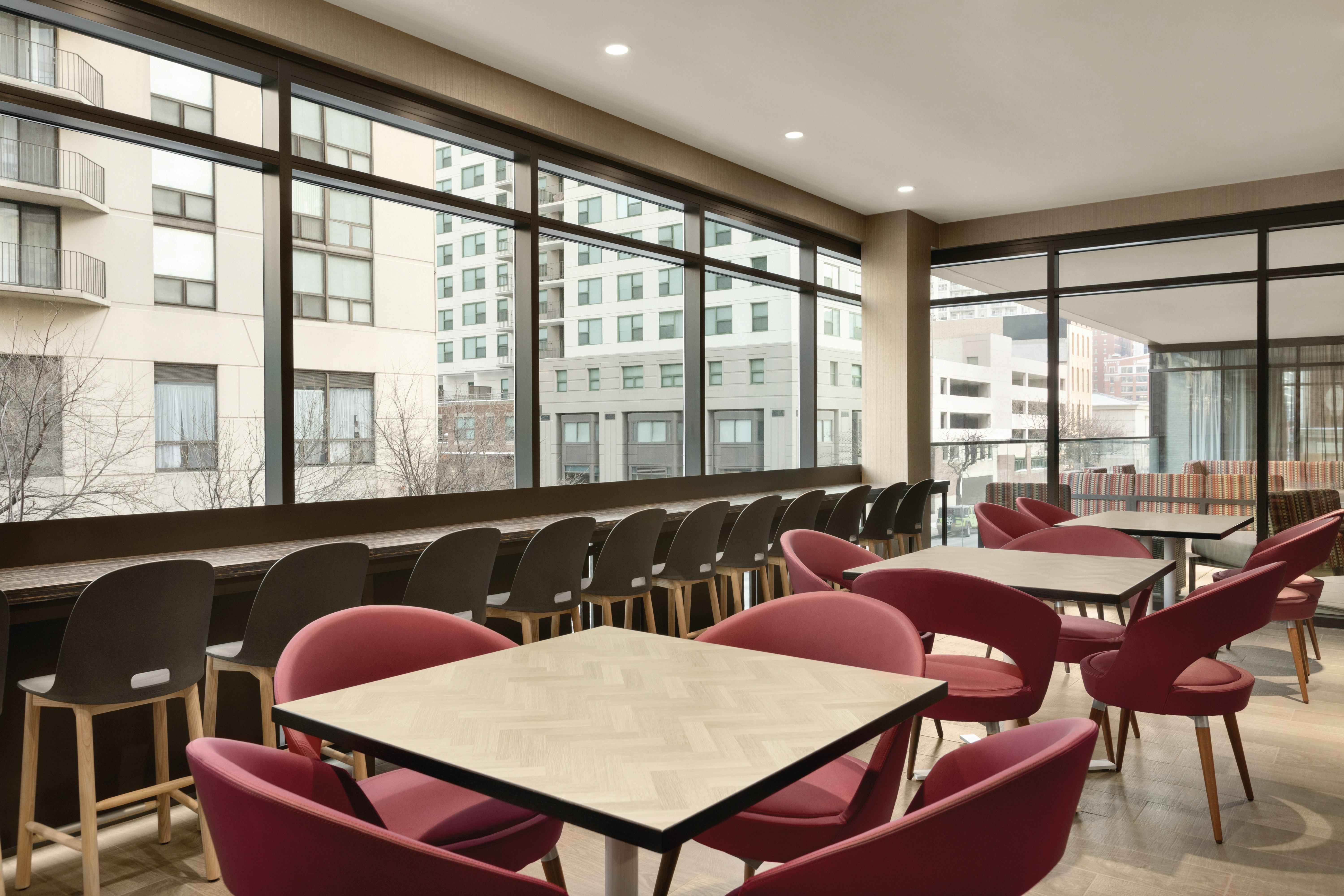 Home2 Suites By Hilton Chicago River North 39/55
