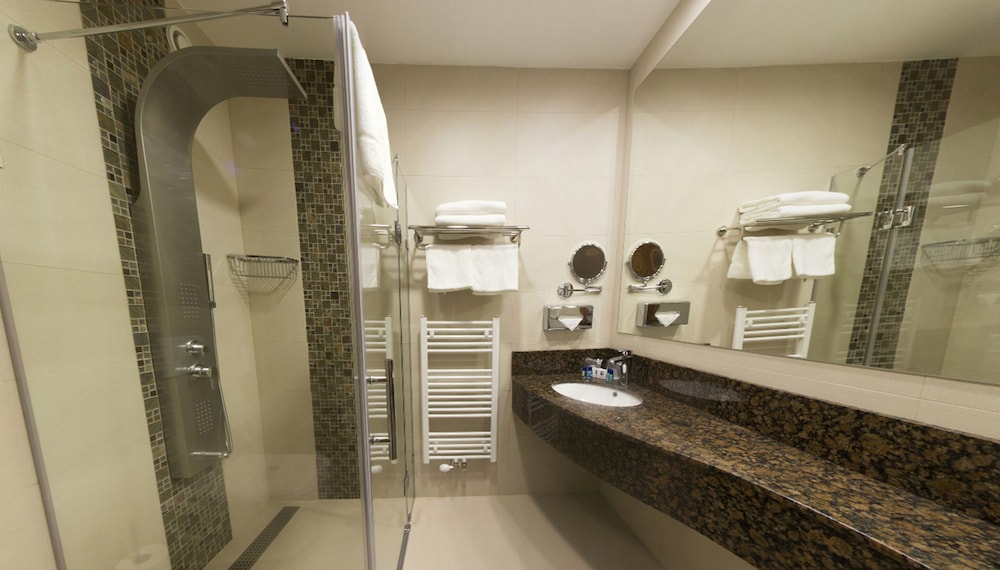 Kurhotel Pyramide Sibyllenbad 39/40