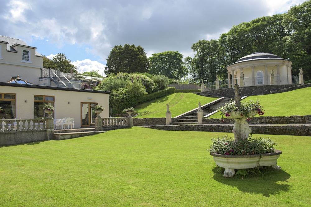 Newby Bridge Hotel 3/60