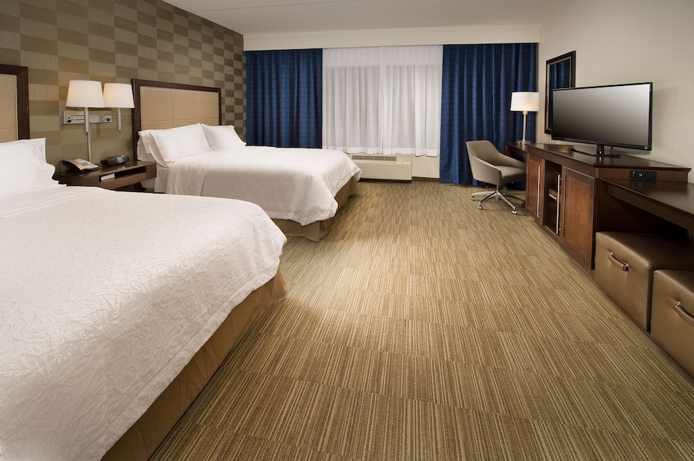 Hampton Inn Suites Baltimore Woodlawn 9/34
