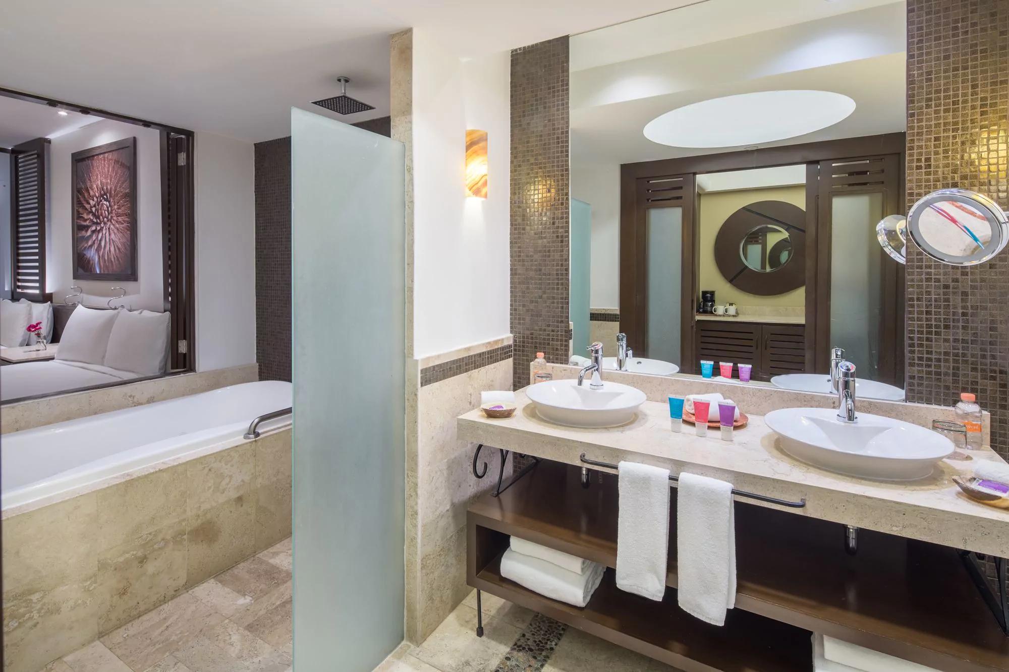 غرفة كلاسيكية بإطلالة على المسبح، Hyatt Ziva Los Cabos All Inclusive Experience 3/3